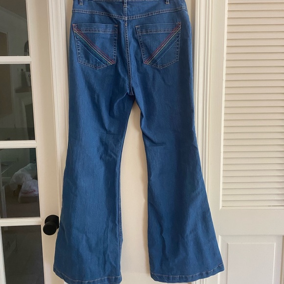 Blue 70s flare jeans - Picture 2 of 5